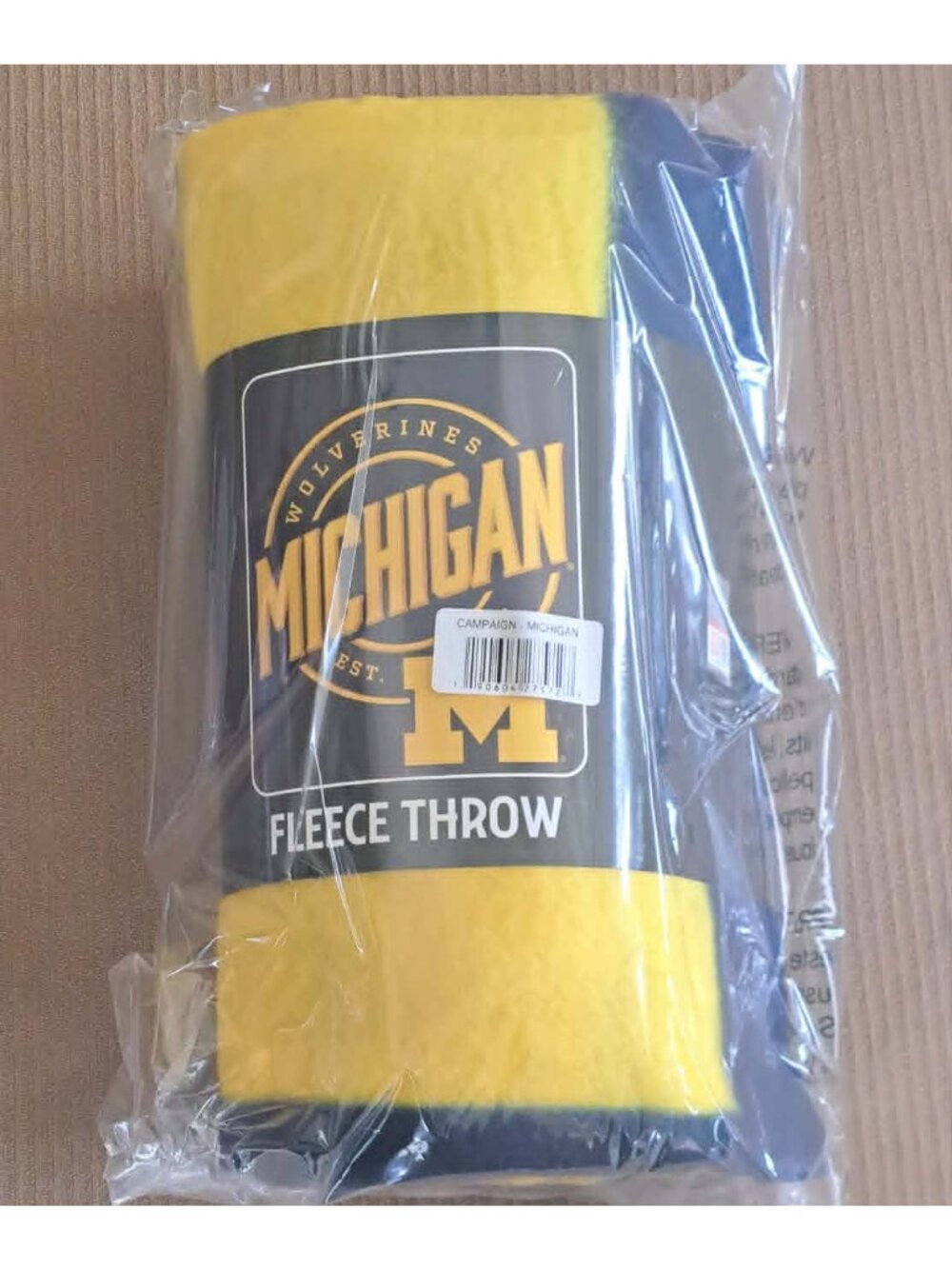 Michigan Wolverines Fleece Throw Gift Blanket Football NCAA College Soft Campus - Picture 2 of 2